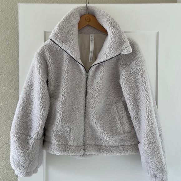 lululemon athletica Jackets & Blazers - Like new! Lululemon Sherpa jacket size 2